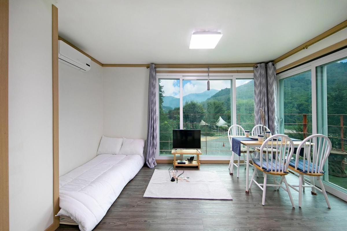 Hongcheon When You Are There Pension Room photo